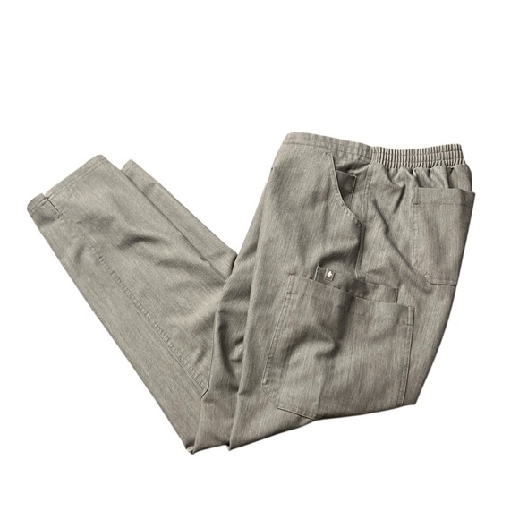 Figs Women's Gray Scrub Pants with lots of pockets size medium - Picture 9 of 12